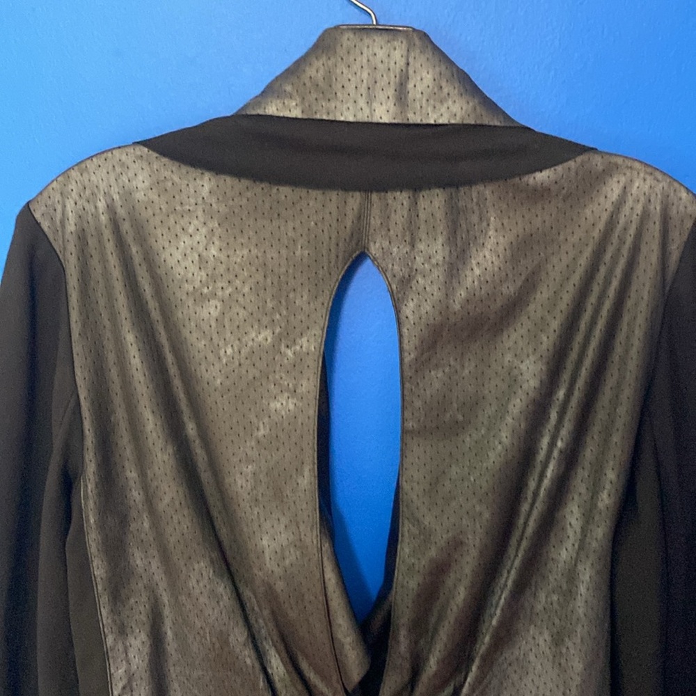 KOMAROV Black / Gray Lightweight Jacket with Back Slit Sz S - Picture 6 of 13